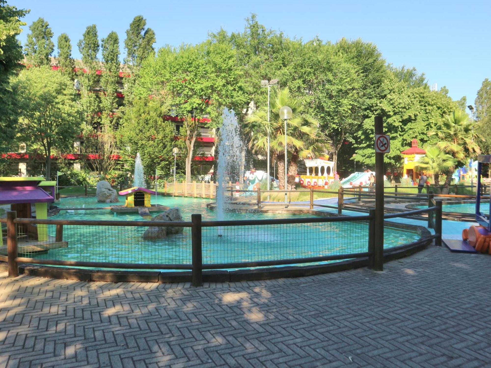 Casa Marina Appartement Lignano Sabbiadoro Buitenkant foto